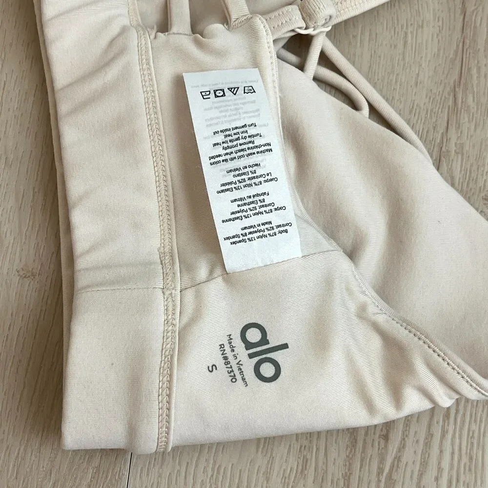 Alo Yoga Interlace Ivory Sports Bra Size Small Balletcore / Minimalist